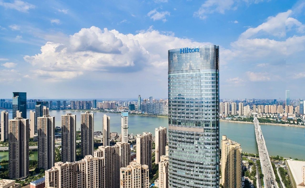 長(zhǎng)沙世茂希爾頓五星級(jí)酒店裝修設(shè)計(jì)案例(圖1)